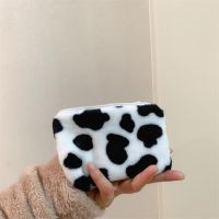 Cow Pattern Plush Coin Purses Mini Coin Wallet Storage Bag Card Holder Credit ID Wallet Pocket Women Girls Female Coin Purse Zip