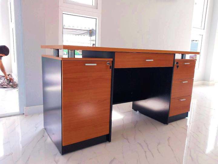 โต๊ะทำงาน-havana-160-cm-model-t-1675-ดีไซน์สวยหรู-สไตล์เกาหลี-3-ลิ้นชัก-สินค้ายอดนิยมขายดี-แข็งแรงทนทาน-ขนาด-160x75x75-cm
