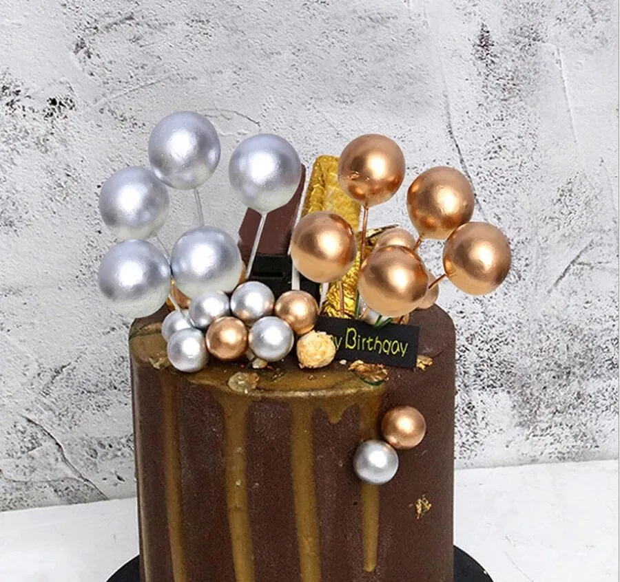 Update more than 136 silver ball cake decorations latest seven.edu.vn