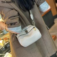 Plant tanned leather small bag 2023 new hot style joker leather handbag niche design texture single shoulder bag