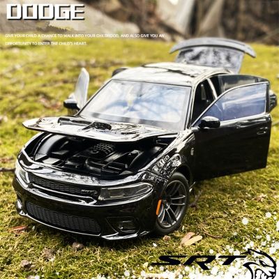 โมเดลรถสปอร์ตอัลลอย1:32 DODGE R SRT Hellcat &amp; ของขวัญสำหรับเด็กสะสมการจำลองกล้ามเนื้อของเล่นโมเดลรถยนต์