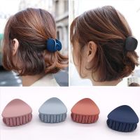 New Solid Color Hair Clip Mini Hair Claw Clip Barrettes Sweet Hairpin Barrette Retro Hair Claws Women Girls Hair Accessories