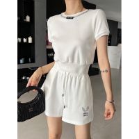 OHPB MIU MIU 2023 Summer new fashion neckline handmade nail drill casual short-sleeved top + straight shorts suit ad