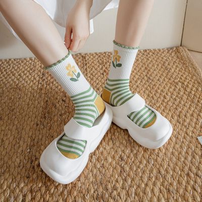 OLOLDAN ถุงเท้าดอกทิวลิปของผู้หญิงถุงเท้าโลลิต้าดอกทิวลิปผ้าคอตตอนลายดอกถุงเท้ากีฬาสไตล์ญี่ปุ่น
