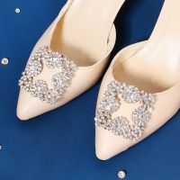 1Pair Rhinestone Shoe Clips for Wedding Bride Fashion Shiny Crystal Shoes Decoration Women High Heel Shoes Decorations