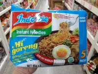 Indomie อินโดมี่ หมี่โกเรง บะหมี่กึ่งสำเร็จรูปรสบาร์บีคิวไก่ 85กรัม แพ็ค 1 มี 5 ซอง