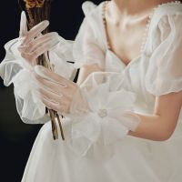 ❡♛▼ Short Guantes De Novia Tulle Gloves Wedding Bride Dress Gloves Bowknot White Pearl Transparent Mitten Bridal Gloves Women