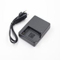 【HOT】 C&amp;T e-MartMall สำหรับ D3100 D3200 D3300 D3400 D3500 D5600 D5100 D5200 P7000 / MH-24 Charger EN-EL14A EN-EL14 ENEL14 Charger