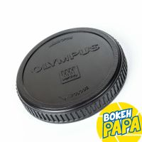 ฝาปิดท้ายเลนส์ OLYMPUS / PANASONIC M43-MOUNT สำหรับใส่เลนส์ OLYMPUS AND PANASONIC LUMIX Mirrorless ได้ทุกรุ่น ( OLYMPUS / PANASONIC M43 Rear Lens Cap ) ( สำหรับ กล้อง โอลิมปัส และ พานาโซนิค ) ( ฝาปิดเลนส์ ) ( ฝาปิด เลนส์ ) ( M43 / M4/3 MOUNT )