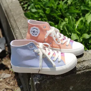 Converse colour clearance changing trainers