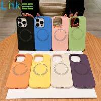 เคสสีทึบซิลิโคนเหลวสำหรับ iPhone 15 14 13 12 11 Pro Max 15 14 Plus เคสหลังชาร์จไร้สายแม่เหล็กสำหรับ Magsafe