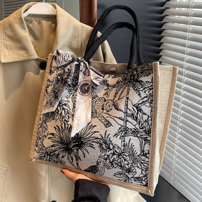 High-Grade Large Capacity Canvas Bag 2022 New Fashion Commuter Shopping Bag Ins Portable Shoulder Tote Bag