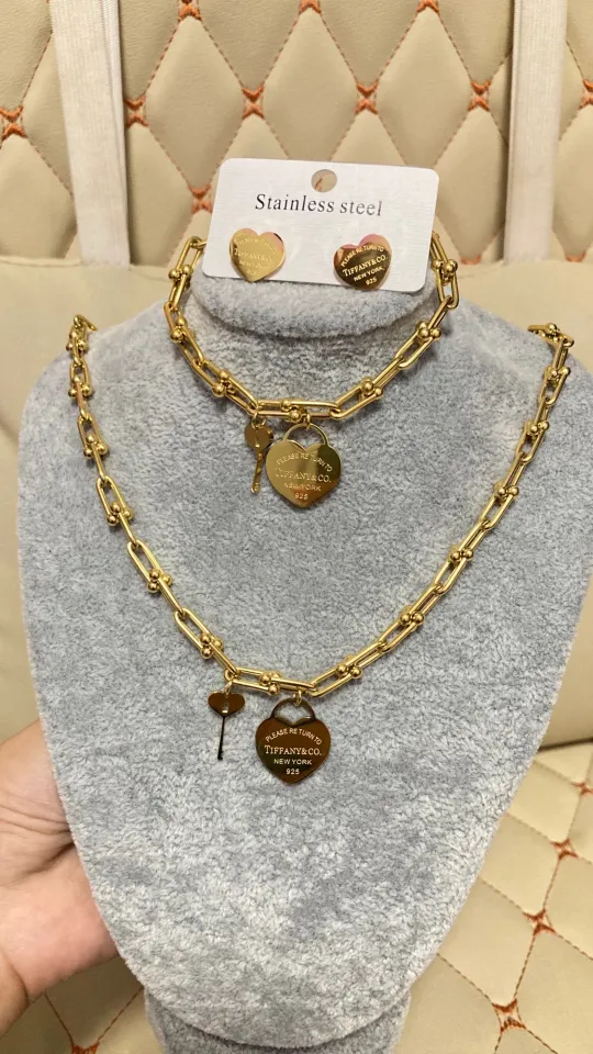 Share more than 150 can you shower with tiffany necklace super hot