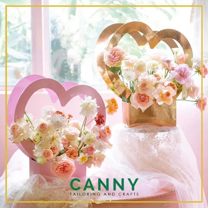 FOLDABLE LOVE Flower Box Delivery Box / Love Shape Flower Box & Handle