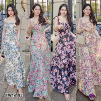 Maxi dress ลายดอกไม้ สม๊อคหลัง  ตัดต่อระบายย่นที่ชายกระโปรง มีสายผูกหลัง งานผ้าไหมอิตาลี ลายผ้าสวย