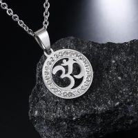 【YF】℡ஐ﹍  steel crystal AUM Ohm Hindu Buddhist Hinduism Pendants Necklaces Amulets O-shaped chains necklaces XL31