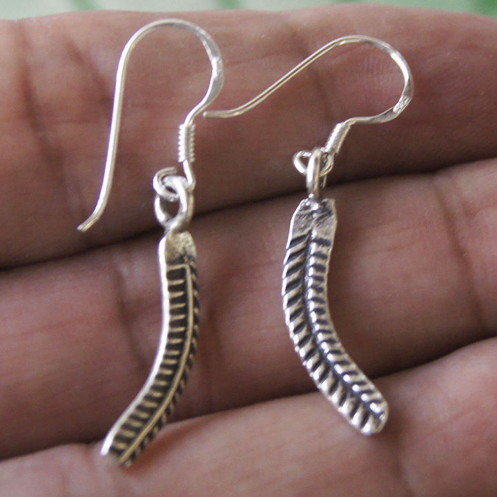 thai-karen-hill-tribe-design-earrings-pure-silver-สวยเด่น-สดุดตากระเหรียงของไทย-สวยงามไทยตำหูเงินกระเหรี่ยงทำจากมือชาวเขางานฝีมือสวยของฝากที่มีคุณค่าของฝ