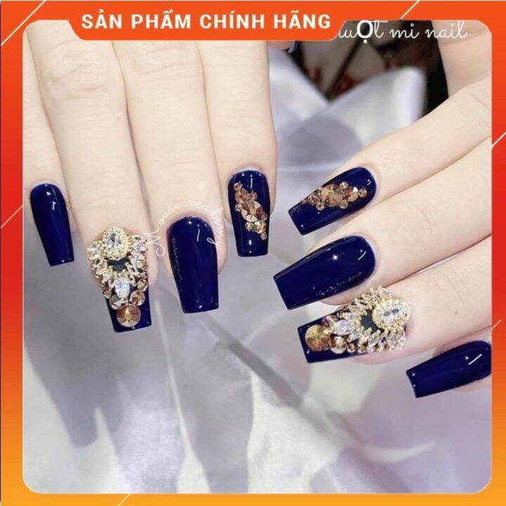 Những mẫu nail màu xanh dương nhạt đẹp nhất