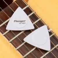 Flanger FP-003 ความหนาสามเหลี่ยมกีตาร์ Picks Antislip สไตล์ Picks 1 ชิ้น สีขาว