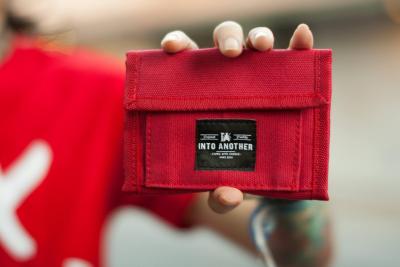 กระเป๋าสตางค์ IA Be Brave RED Wallet