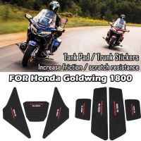 Stiker Motor ขายดีสำหรับ Honda Goldwing 1800 GL1800 Gl 1800แผ่นรองสติกเกอร์ลำตัวรูปลอกตกแต่งถังน้ำมันที่ยึดเข่า