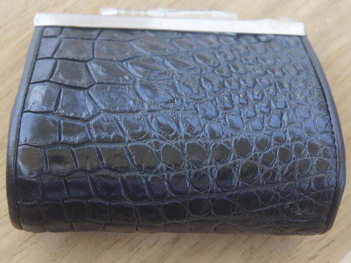 crocodile-leather-กระเป๋าหนังเป็นหนังจรเข้แท้100-ทนทานใช้คุ้มค่า-หนังต่อเย็บขอบ-สีดำ