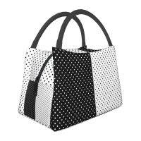 【YOYO Household Products】 กระเป๋าใส่อาหารกลางวันแบบทูโทนสีดำและสีขาว Retro Polka Dot Casual Lunch Box Travel กระเป๋าเก็บความเย็นแบบพกพากันน้ำ Custom Tote กระเป๋าถือ