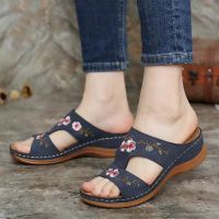 Embroidery Floral Slippers Women Soft Bottom Beach Slides Woman Summer 2022 Slip on Sandals Plus Size 43 Flip Flops Mujer