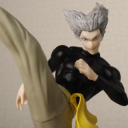 Mô hình Figure thợ săn anh hùng Garou - One Punch Man 19cm