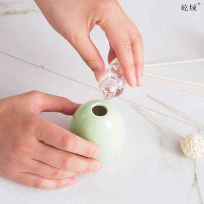 Straight hair ceramic aromatherapy interior furnishing articles without fire dried flowers perfume bottle cane household bedroom toilet