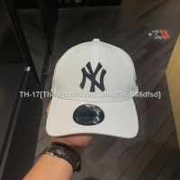 ❇℡✹ New Era NY Yankees Cap - White / Black