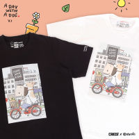 หมาจ๋า A Day with a Dog/Cat เสื้อยืด สีขาว/ดำ ผ้าฝ้าย 100% - Dog Please A Day with a Dog/Cat White/Black Cotton 100% T-shirt