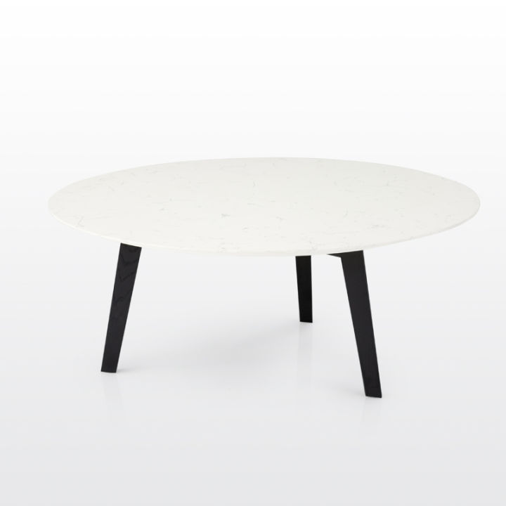 modernform โต๊ะกลาง รุ่น CALICO ขาดำด้าน ท็อปหินควอทซ์สีขาว