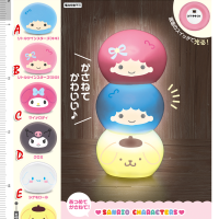 Sanrio ตัวละครแสง Gashapon แคปซูลของเล่น Melody Cinnamoroll โคมไฟ Kuromi เล็กๆน้อยๆดาวคู่ Pom Pom Purin ตกแต่งตาราง