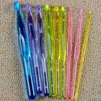 【CC】 9pcs Plastic Crocheting Crochet Hooks Needles Textile tools 3mm4mm5mm6mm7mm8mm9mm10mm12mm