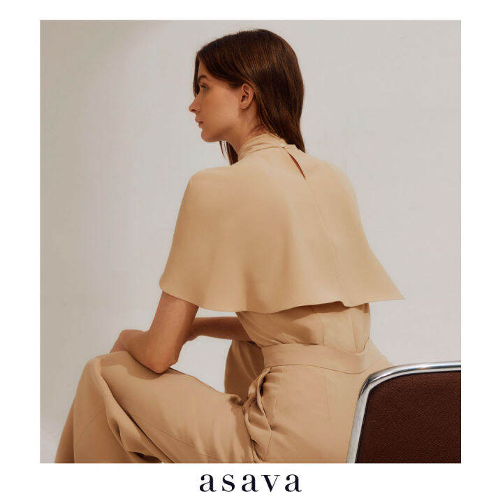 asava-ss23-asava-draped-cape-blouse-เสื้อผู้หญิง-แขนเคป-แต่งเดรปด้านหน้า-แต่งกระดุมคอ-ซิปหลัง