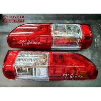 เสื้อไฟท้าย Commuter KDH222 ( Toyota แท้ศูนย์ 100% / Taiwan / OEM ) 0L011