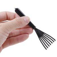 【hot】✽♕✟  Hair Cleaner Tool  Dirt Remove Comb Embeded Pick Plastic Handle(1pcs)