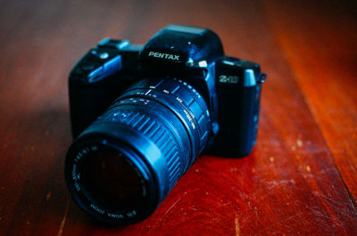 ขายกล้องฟิล์ม Pentax Z-10 Body Only Serial 6117308 พร้อมเลนส์ Sigma 100-300mm