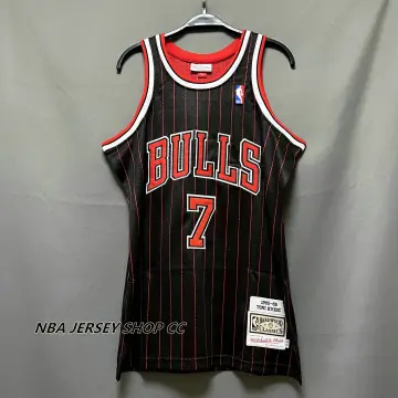Mitchell & Ness Toni Kukoc Black Chicago Bulls 1995-96 Hardwood Classics Swingman Player Jersey