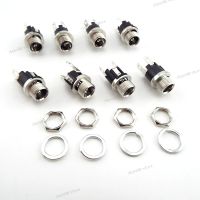 5.5 x 2.1mm DC Power Jack Panel Mount Terminal 3 Pin 5.5 2.1mm DC Female Socket Supply Electrical DC Jack Connector WB5TH