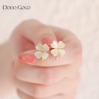 DODOGOGO Four Leaf Grass Opal Ear Studs ins Small Soft Ear Clip Design Sense Delicate Earrings Female Earrings JF71 JF71