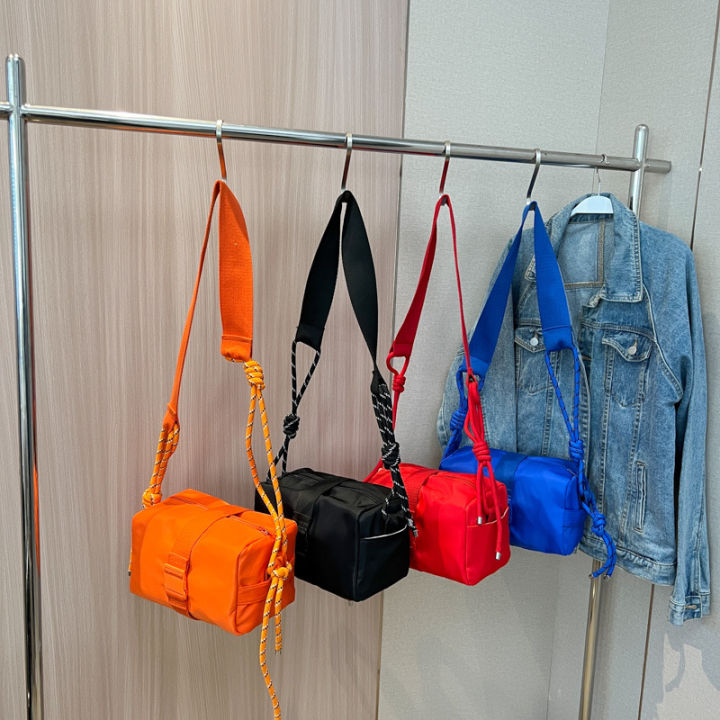 simple-red-toast-bag-harajuku-style-niche-design-crossbody-bag-womens-solid-color-shoulder-bag-mobile-phone-small-satchel-2023