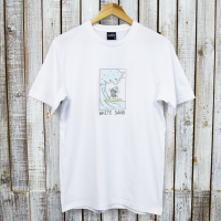 WhiteSand/T-Shirt/FISH SURF/เสื้อผ้า/เสื้อผ้าผู้ชาย/เสื้อผ้าผู้หญิง/เสื้อยืดคอกลม/เสื้อแขนสั่น/Cotton100%/ผ้าฝ้าย/S,M,L,XL,XXL