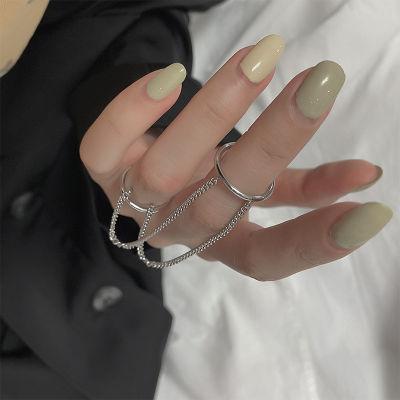 แหวนคู่สีเงินเรียบง่ายแหวนนิ้วมีพู่สำหรับชายหญิงฮิปฮอปเครื่องประดับทันสมัยของขวัญ