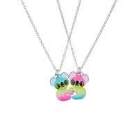 【lz】▤♛►  Moda BFF Bons Amigos Colorido Guaxinim Conjunto de Colar Infantil Drip Eillet Ímã Pingente Colar Pulseira Infantil