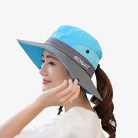 Visors หมวกตกปลาฟิชเชอร์บีชหมวกป้องกันรังสียูวีหมวกสีดำลำลองสตรีฤดูร้อนหมวกผมหางม้าปีกกว้างหมวกหมวกดวงอาทิตย์สำหรับผู้หญิง