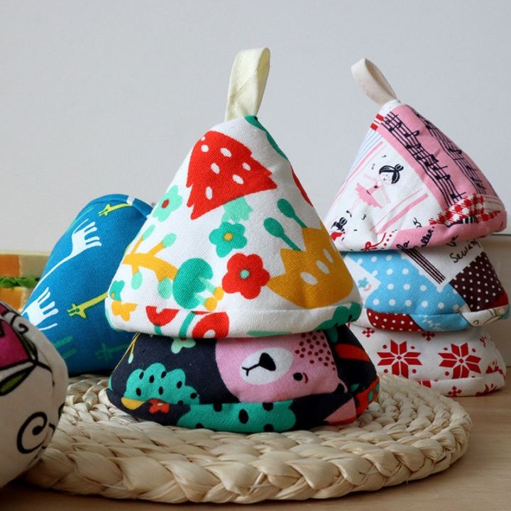 1pc-triangular-pot-cover-cap-cartoon-animal-colorful-cotton-kitchen-insulation-clip-insulation-handle-glove-xmas-gift