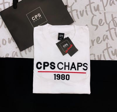 🎉🎊🎊เสื้อยืดแขนสั้นงานปักนูน งานป้าย🎊🎊 CPS CHAPS 1980  ใส่ได้ทั้ง ช/ญ (S/M/L/XL)มีเก็บเงินปลายทาง