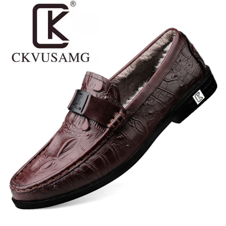 yueteng-ckvusamg-รองเท้าหนังวัวชั้นยอดผู้ชายแบบลำลองธุรกิจรูปแบบของหนังจระเข้ยกระดับฤดูร้อนรองเท้าหนังผู้ชาย